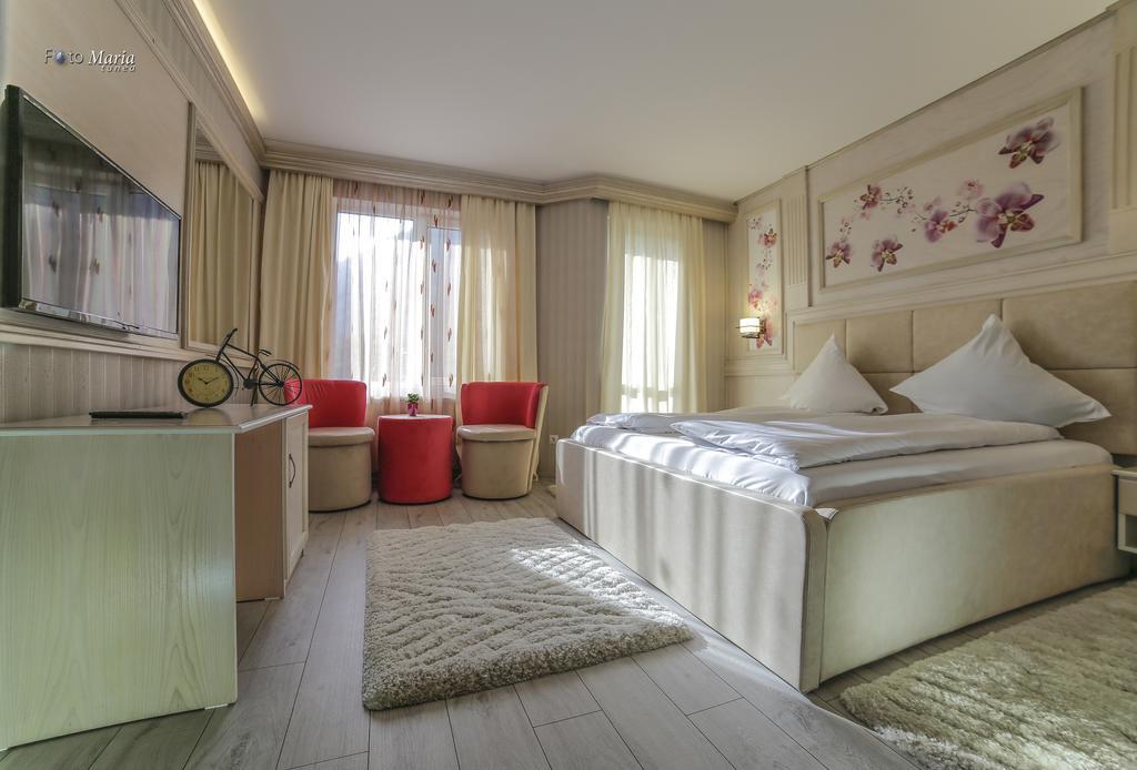 Hotel Golden Spirit Băile Herculane Habitación foto