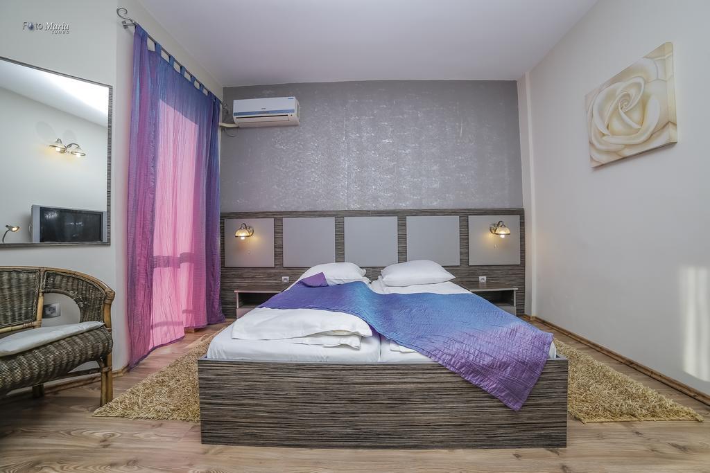 Hotel Golden Spirit Băile Herculane Habitación foto