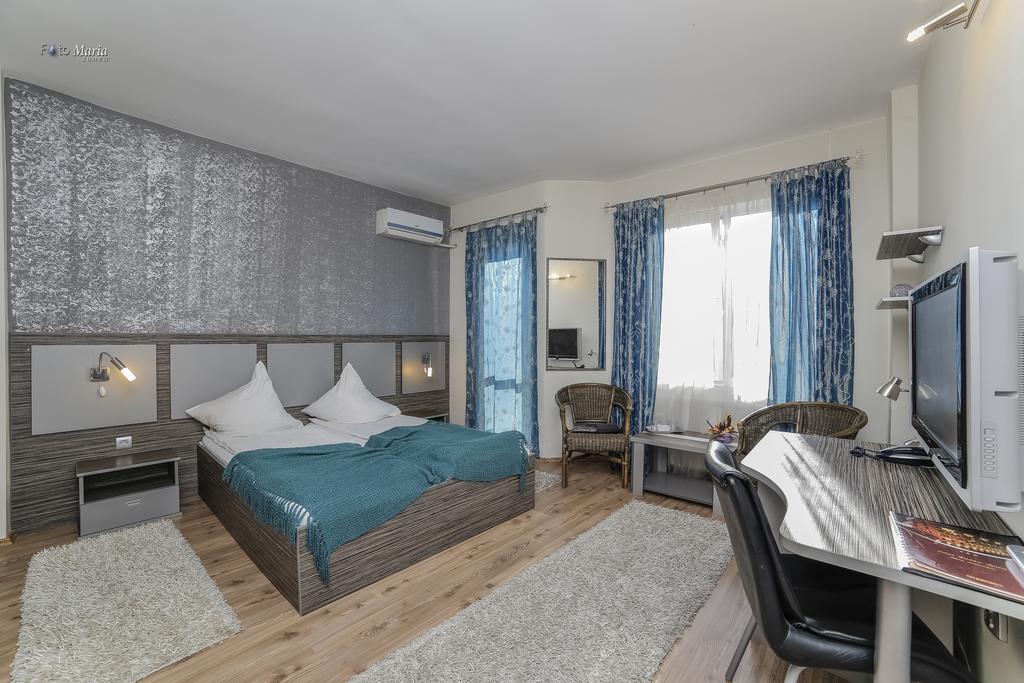 Hotel Golden Spirit Băile Herculane Habitación foto