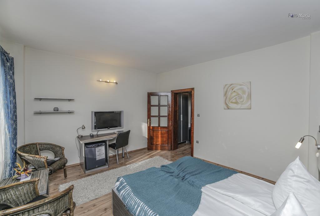 Hotel Golden Spirit Băile Herculane Habitación foto