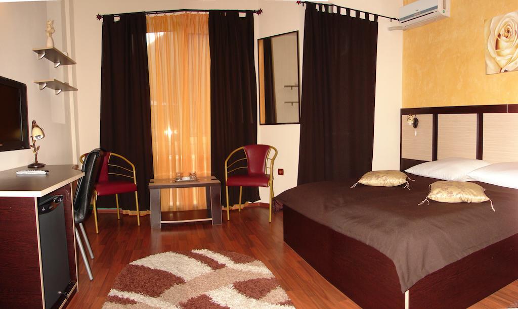 Hotel Golden Spirit Băile Herculane Habitación foto